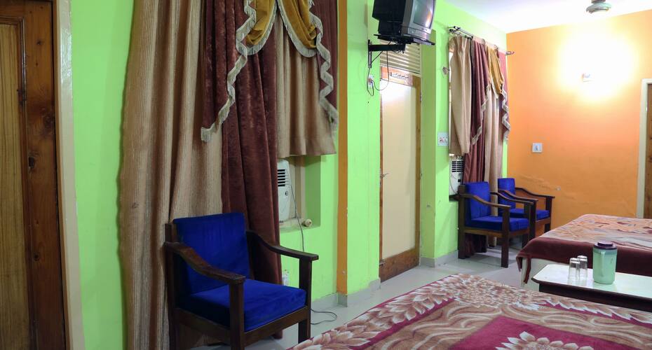 Hotel Regal, Katra 5